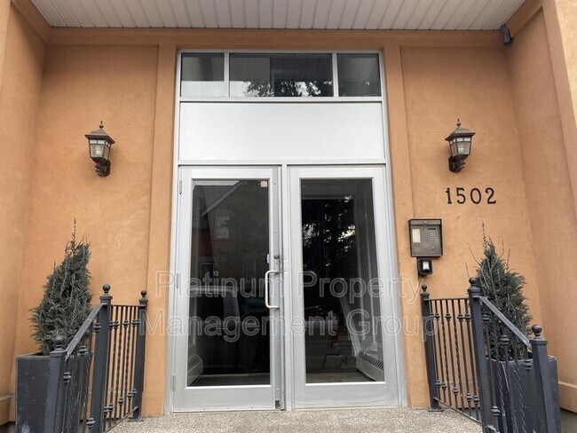 1502-121 21 Ave SW in Calgary, AB - Building Photo - Building Photo