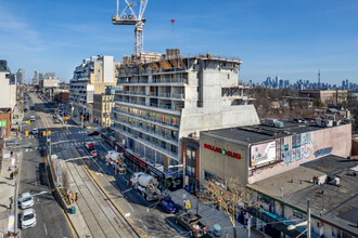 Monza Condos in Toronto, ON - Building Photo - Building Photo