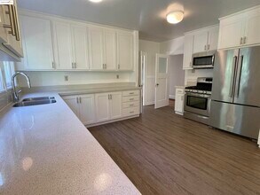 1159 Winsor Ave in Piedmont, CA - Building Photo - Building Photo