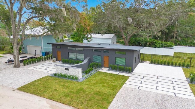 property at 218 E 8th Ave