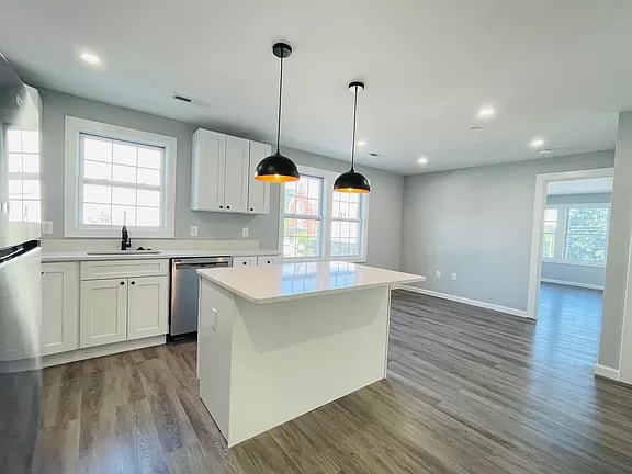 487 Lincoln St in Marlborough, MA - Foto de edificio - Building Photo