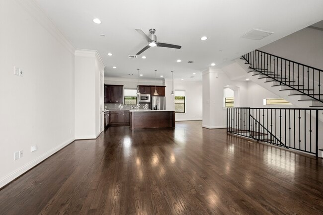 property at 742 W 24th St