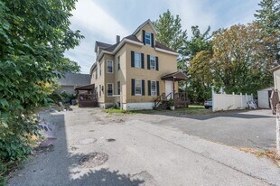 5 Dayton Pl, Unit 2 in Worcester, MA - Building Photo