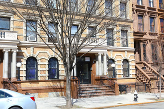 24 Mount Morris Park W in New York, NY - Building Photo - Building Photo