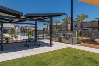 Bella Olivia in Peoria, AZ - Foto de edificio - Building Photo