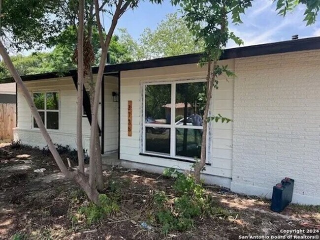 property at 3735 La Sabre Dr