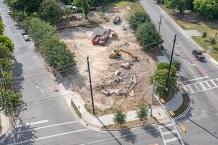 The White Oak in Houston, TX - Building Photo