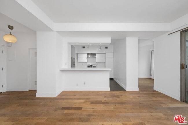 property at 7250 Franklin Ave