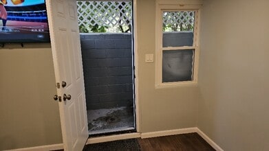 2505 McKenzie Rd in Ellicott City, MD - Building Photo - Building Photo