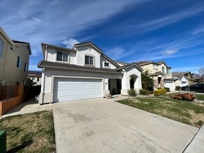 1129 Empire Ave in Manteca, CA - Building Photo - Building Photo