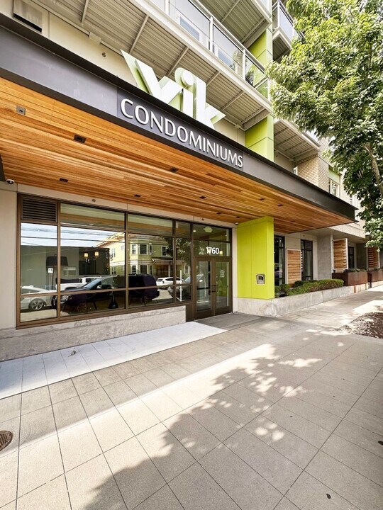 1760 NW 56th St in Seattle, WA - Building Photo