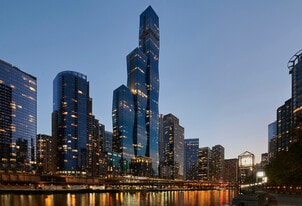 363 E Wacker Dr in Chicago, IL - Building Photo