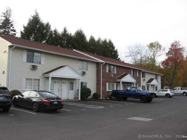 property at 22 Lisa Ct