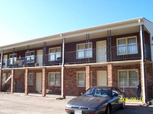 Double Dee Apartments in Danville, VA - Foto de edificio