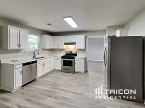 10587 Village Trail in Jonesboro, GA - Building Photo - Building Photo