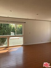 348 Rexford Dr in Beverly Hills, CA - Building Photo - Building Photo