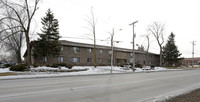 Northwoods Apartments in Milwaukee, WI - Foto de edificio - Building Photo