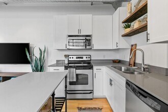 748 N 3rd St in Minneapolis, MN - Foto de edificio - Building Photo