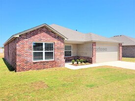 21215 Winding Brook in Harrah, OK - Building Photo