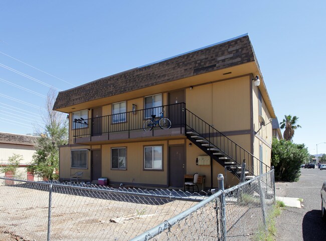 144 Judy Ln in Henderson, NV - Foto de edificio - Building Photo