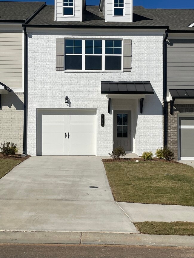 property at 5136 Fox Den Rd