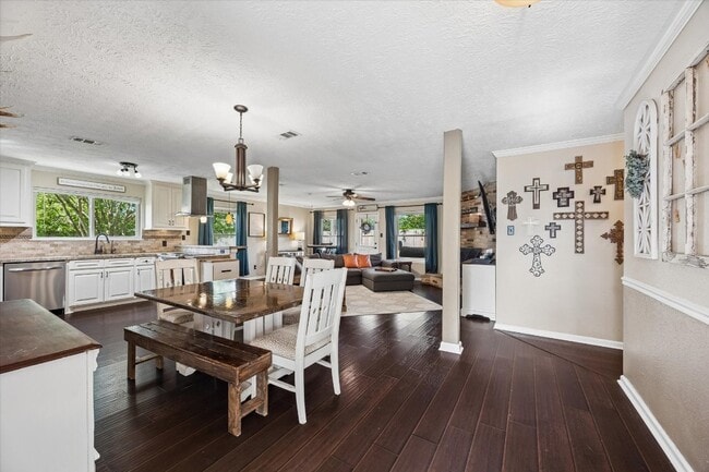 property at 6223 Vinewood Ln