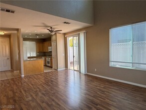 6260 Huntington Ridge Ave in Las Vegas, NV - Building Photo - Building Photo