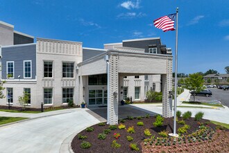 Outlook Gwinnett 55+ Active Adult Apartments in Buford, GA - Foto de edificio - Building Photo