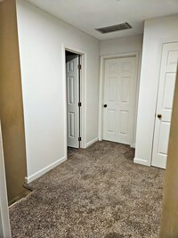 642 Tyler Run Dr photo'