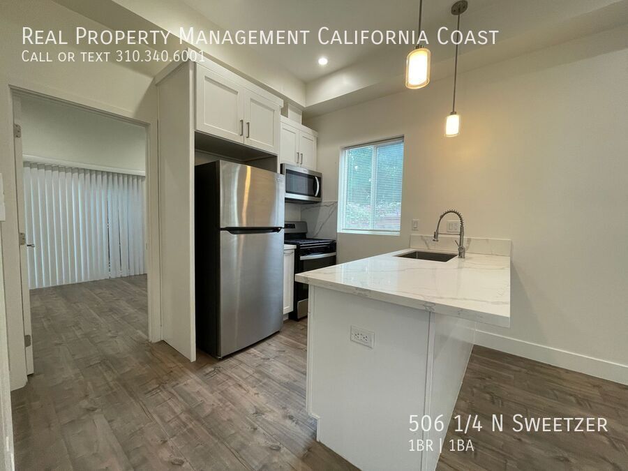 506 1/4 N Sweetzer Ave in Los Angeles, CA - Building Photo