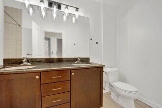 3738 N Wilton Ave in Chicago, IL - Building Photo - Building Photo