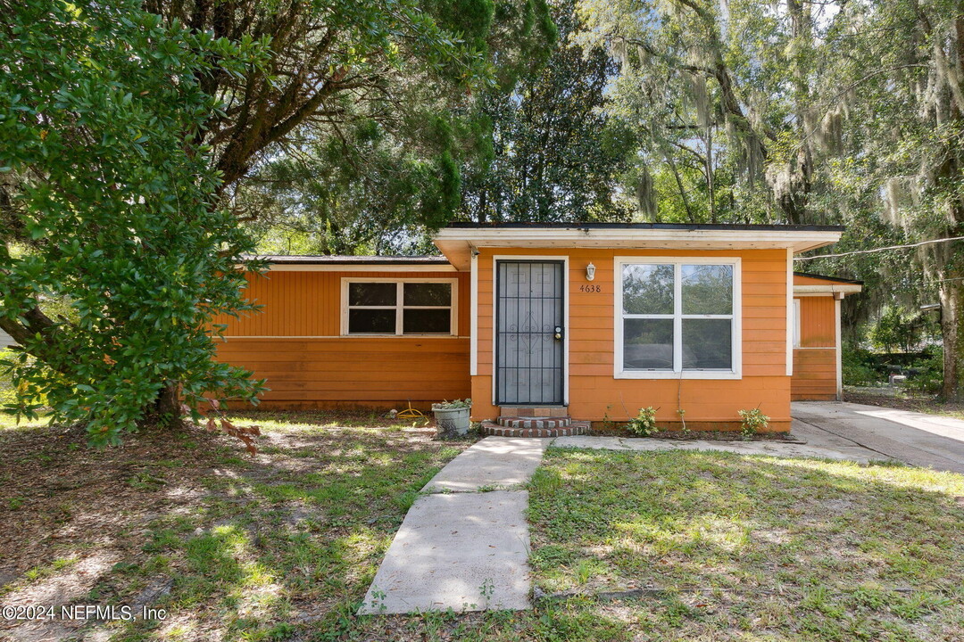 4638 Suffolk Ave in Jacksonville, FL - Building Photo