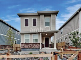 23511 E 2nd Pl in Aurora, CO - Building Photo