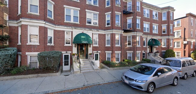11 Barrows St, Unit 1A