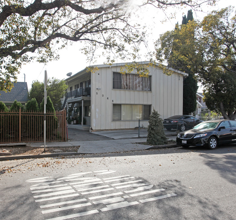 5346 La Mirada Ave in Hollywood, CA - Building Photo