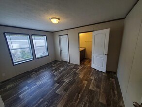 24 Sparrow Hill Dr in Orion Township, MI - Foto de edificio - Building Photo