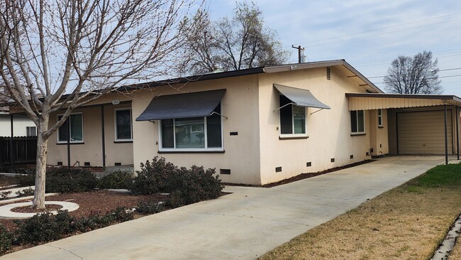 1260 S Klein Ave in Reedley, CA - Building Photo - Building Photo