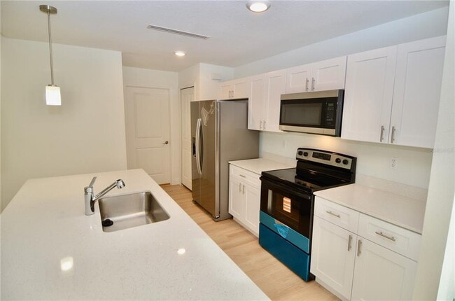 2300 Nordendale Blvd in North Port, FL - Building Photo - Building Photo