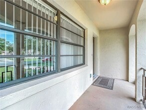 1237 N Lion Cub Point in Lecanto, FL - Foto de edificio - Building Photo