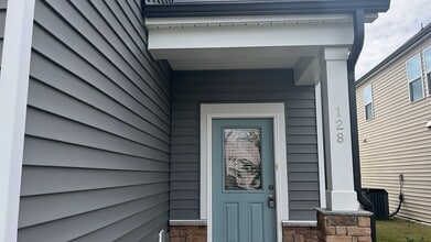 128 Boone Lake Way in Fuquay Varina, NC - Building Photo - Building Photo