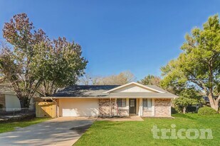 1517 Rockshire Dr in Plano, TX - Building Photo