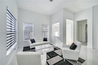 4919 Frattina St. in Ave Maria, FL - Foto de edificio - Building Photo