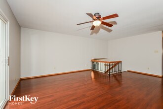 341 Lemonwood Dr in St. Peters, MO - Foto de edificio - Building Photo