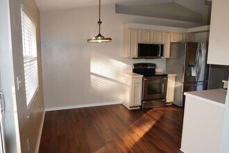 3175 Victoria Dr in Kissimmee, FL - Building Photo - Building Photo