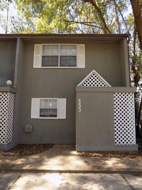 653 Plymouth Ct in Tallahassee, FL - Building Photo