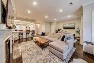 1337 W Wrightwood Ave in Chicago, IL - Building Photo - Building Photo