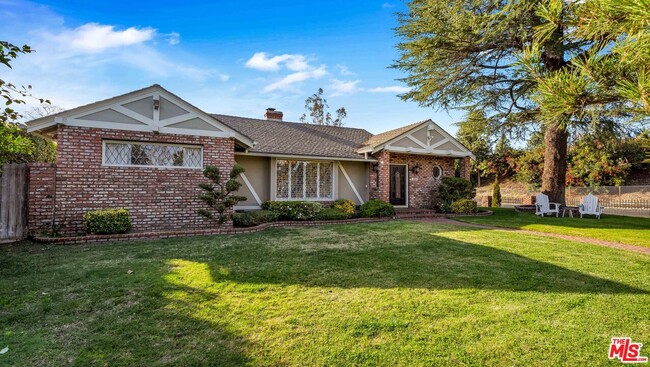 4559 Morella Ave in Los Angeles, CA - Building Photo - Building Photo