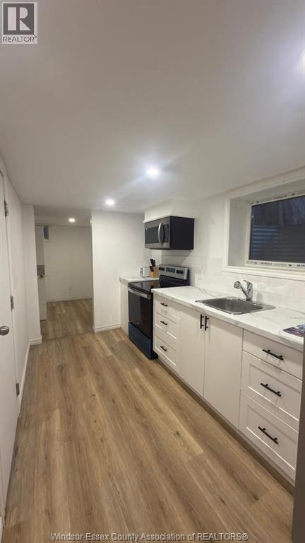 3295 Curry Ave in Windsor, ON - Building Photo - Building Photo