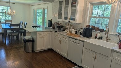20 Overlook Dr in Westborough, MA - Foto de edificio - Building Photo