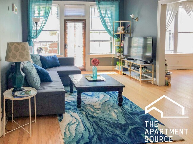 436 W Surf St in Chicago, IL - Building Photo - Building Photo